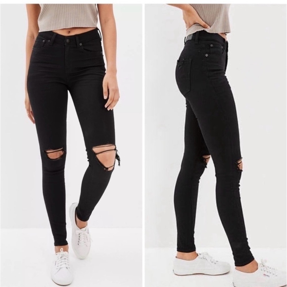 AMERICAN EAGLE OUTFITTERS stretch black distressed jeggings size 2 regular comfy